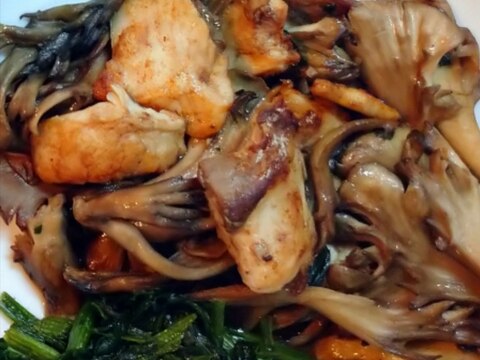 【男の料理】白身魚と舞茸のバター醤油炒め